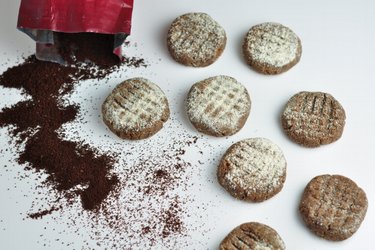 Nepečené kávové cookies bez múky a cukru