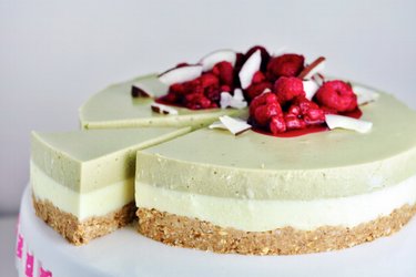 Perfektný nepečený fit matcha cheesecake (zo zeleného čaju)